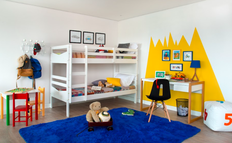 cama infantil com colchão e beliche para crianças, deixar esse ambiente confortável ajuda a regular o sono infantil e voltar a rotina com mais facilidade.